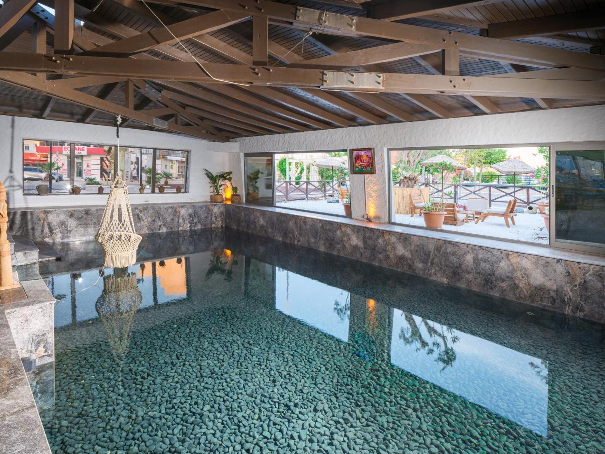 Cumbalica Garden Hotel Çeşme Exterior foto